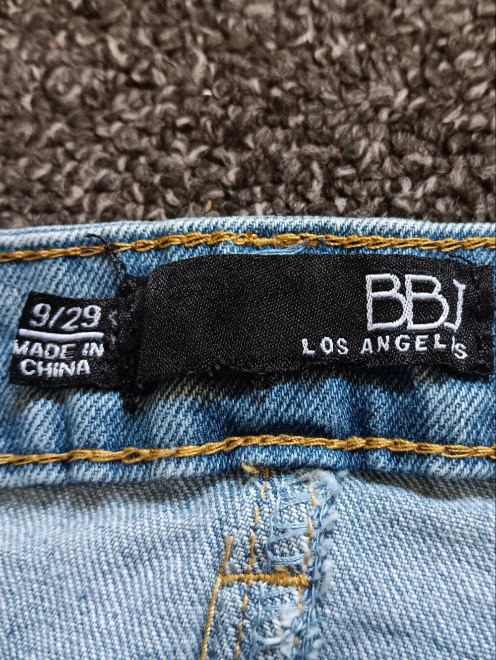 New BBJ Super High Rise Button Fly Distressed Denim Jean Shorts 9/29 Womens - Picture 6 of 10